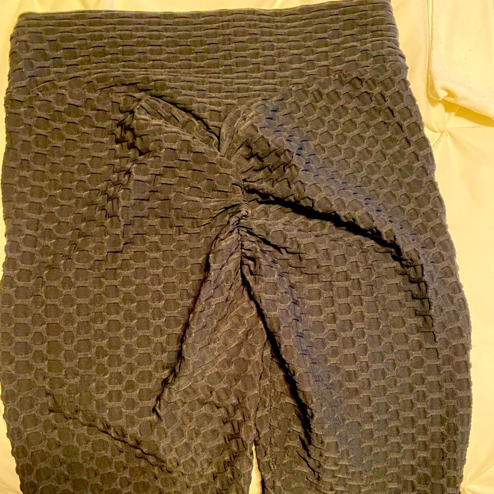 Butt lifting/anti cellulite leggings